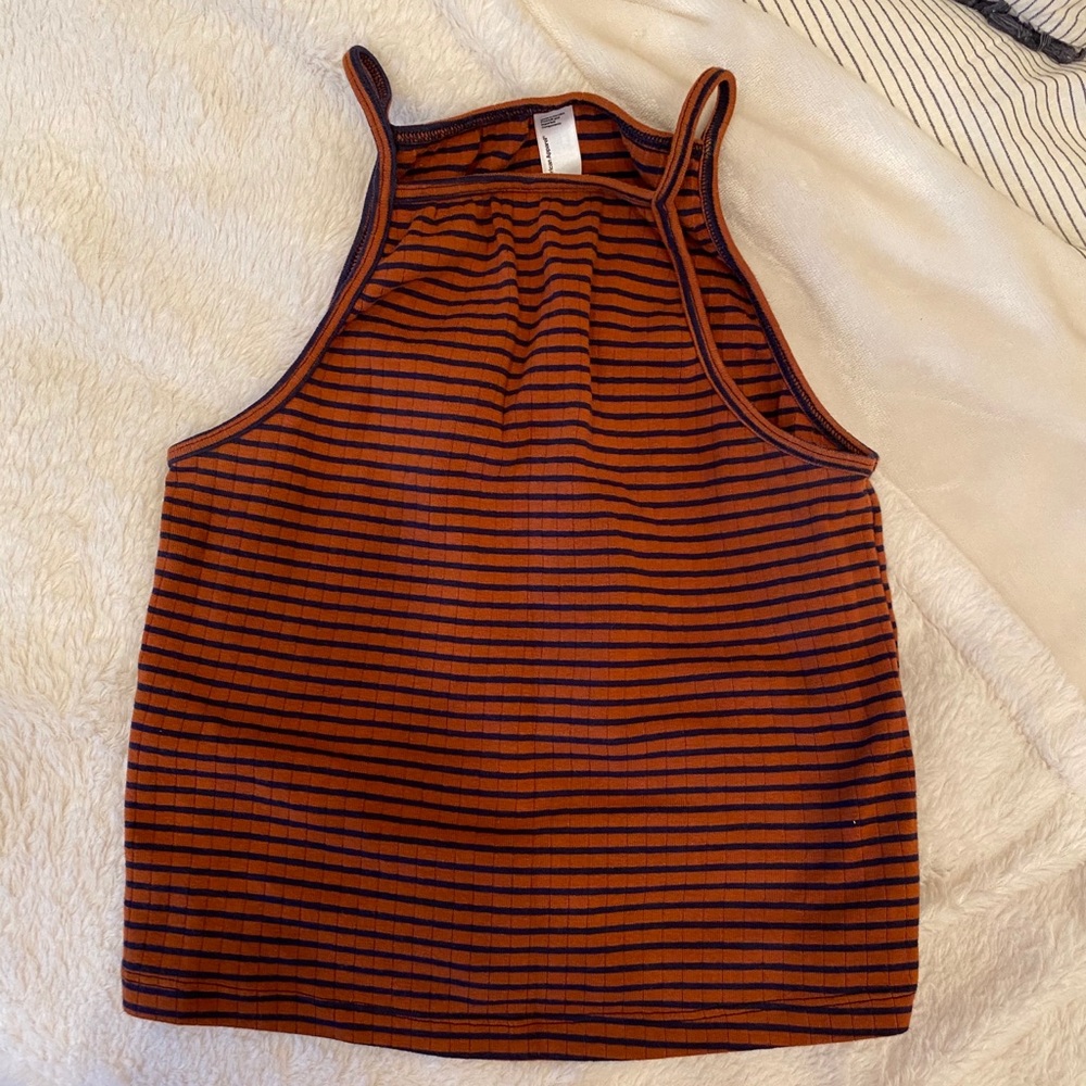 cropped top